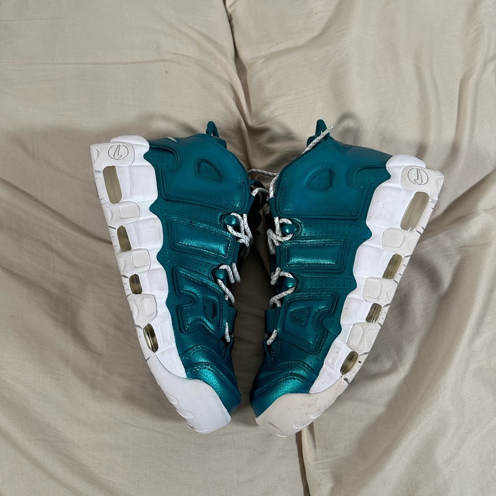 Nike Air More Uptempo Chameleon Metallic Green Custom Sz 9 921948-100